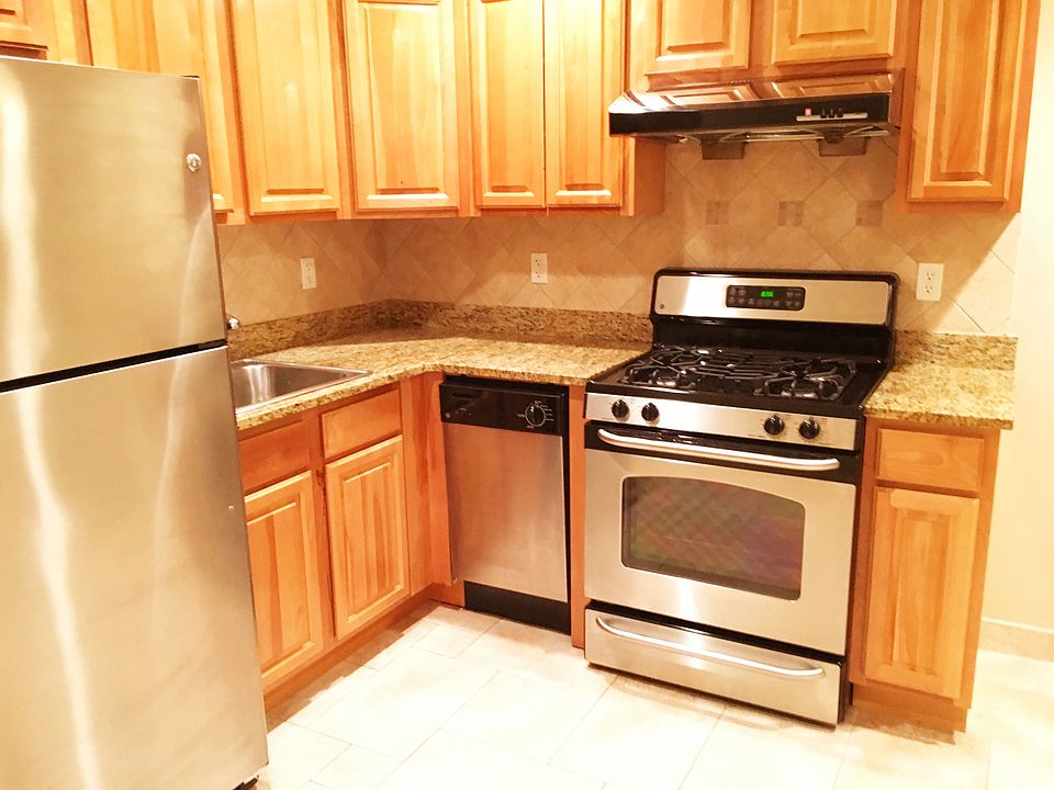 1st image of 3076 38th St APT 4D