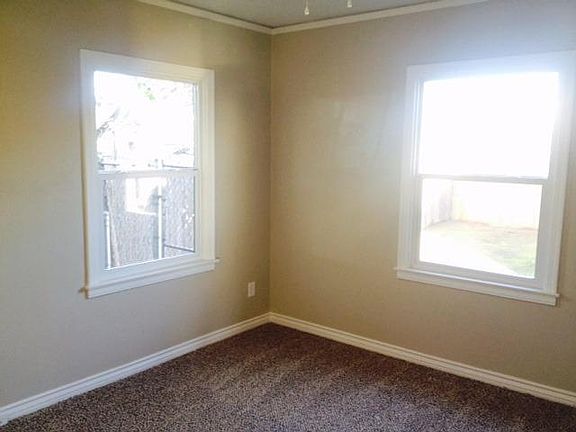 5th image of 4753 E Washington Ave
