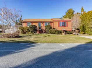 69 Elm Rd, South Kingstown, RI 02879