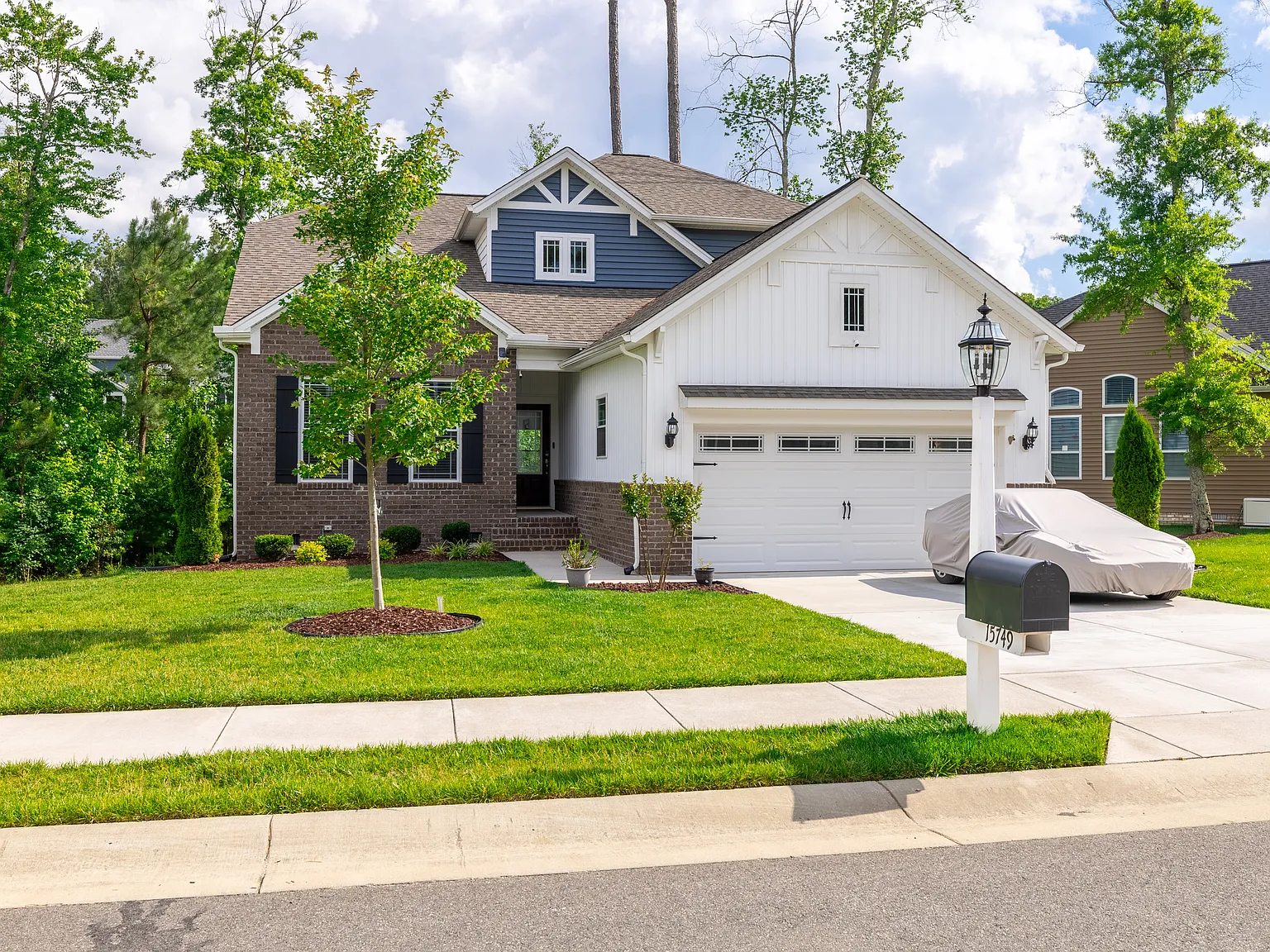 4 bed, 2199 sqft, $3,450 — Photo 1