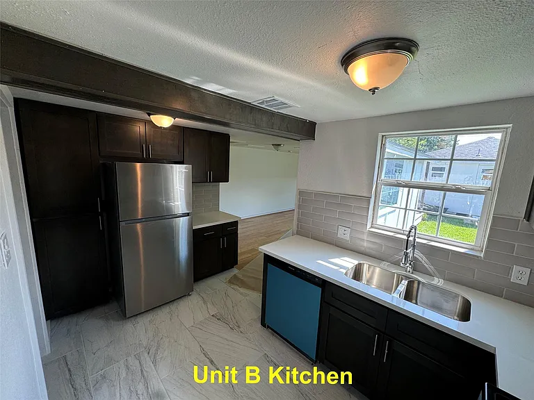 8214 Livingston St #B — Photo 8