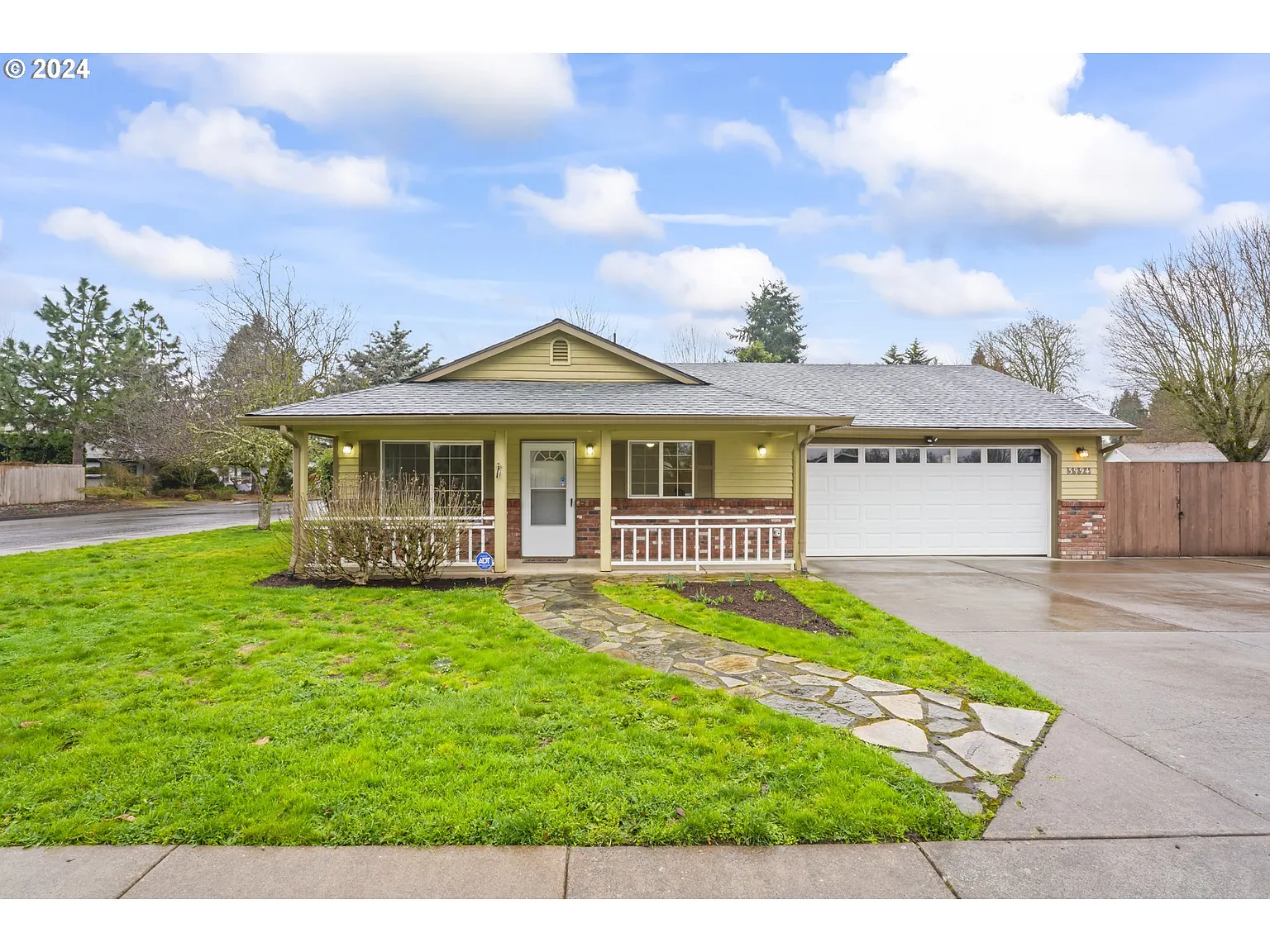 3994 Banner St photo 1