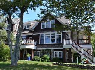 2 Arrow Wood Trl, South Kingstown, RI 02879