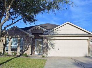 325 Brightfield Ln, Dickinson, TX 77539