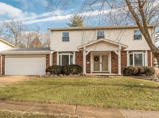 1246 Hidden Oak Rd, Chesterfield, MO 63017