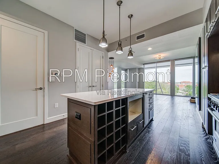 1820 Peachtree Rd #911 — Photo 12