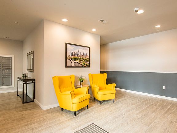 5th image of 549 E Wister St APT 108
