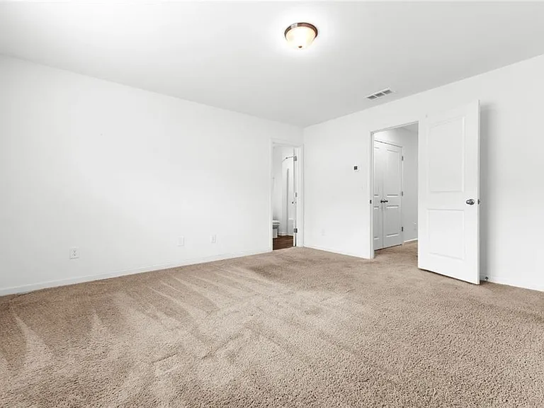 328 Penn Station Way — Photo 8