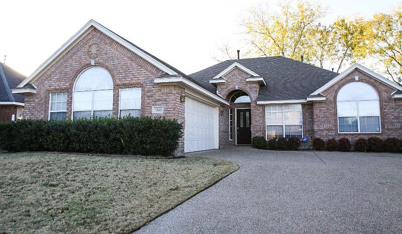 1st image of 1233 Glenbury Ct