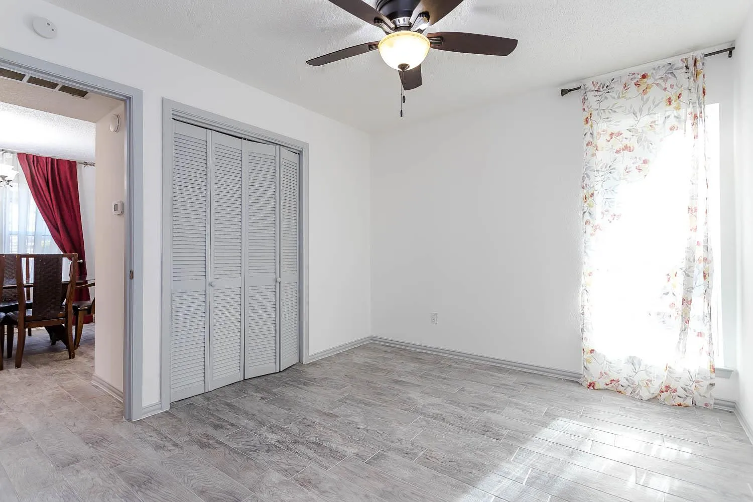2 bed, 1030 sqft, $1,900 — Photo 4