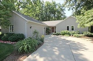 1st image of 1906 Sycamore Dr