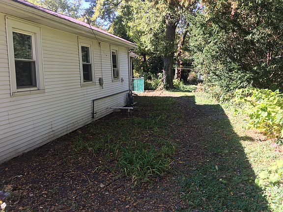 3rd image of 225 N Wilmette Ave