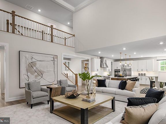 2nd image of 3500 Brazier Ln