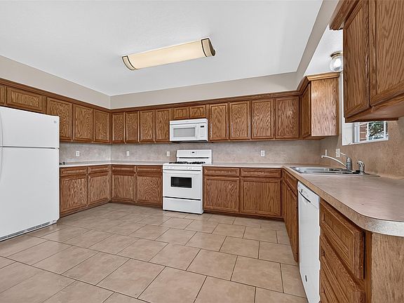 2nd image of 8721 Garrett St
