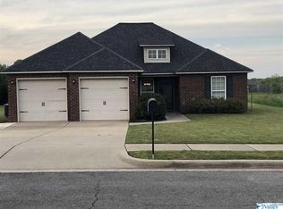 127 Sandi Paige Ln, Huntsville, AL 35811