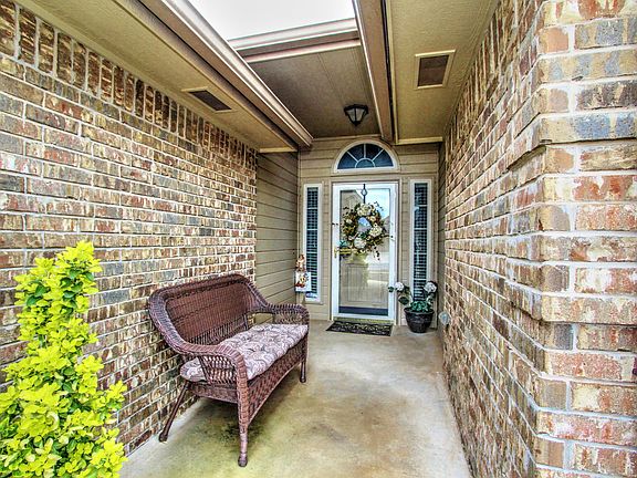 3rd image of 9005 Lolly Ln
