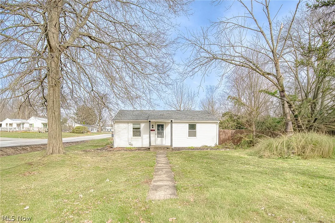 3665 Marcella Ave photo 1