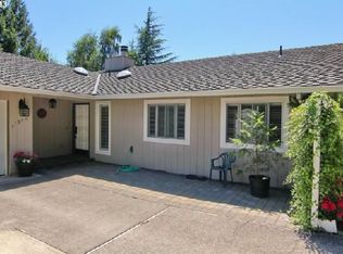 17940 Meadowlark Ln, Lake Oswego, OR