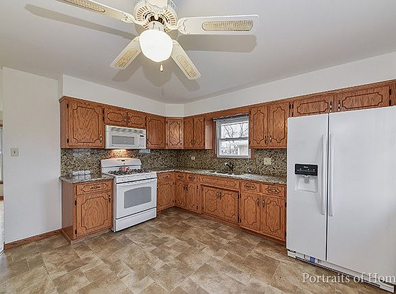 5th image of 10222 S 80th Ct