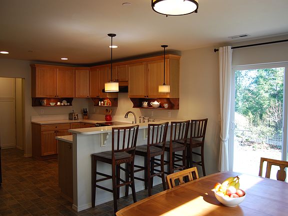 5th image of 1448 Packwood Ave