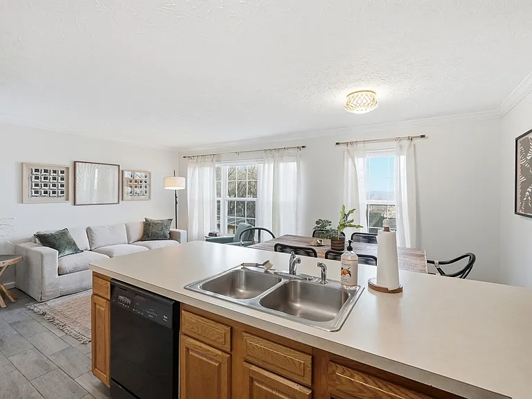 2521 Ravine St — Photo 17