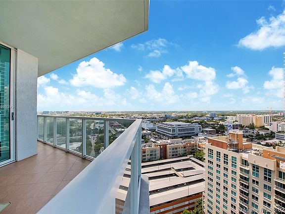 2nd image of 1900 N Bayshore Dr APT 2112