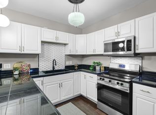 3335 Salena St, Saint Louis, MO 63118
