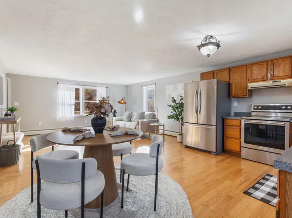 252 Plains Road, Hollis, ME 04042