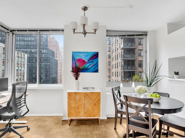 235 East 40th Street image 3 of 20