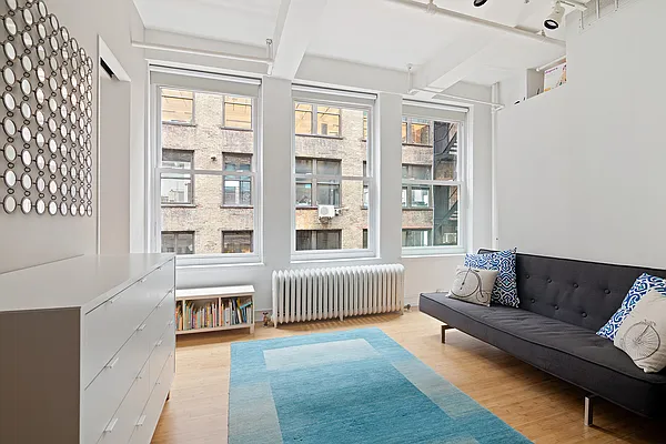 Sold by Compass | media 7