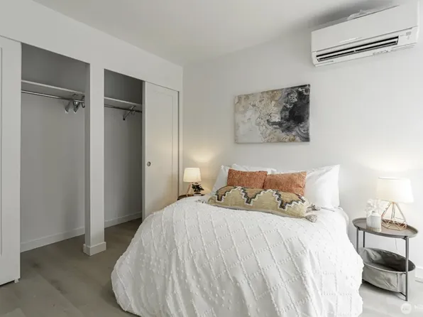 (undisclosed Address), Seattle, WA 98103