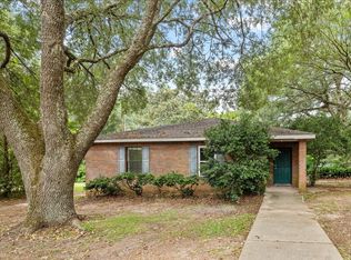 1901 Honeysuckle Dr, Tallahassee, FL 32304