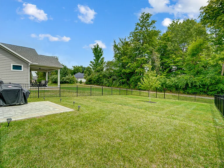 2847 Greenridge Cir — Photo 34