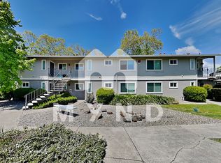 6500 Country Club Dr APT 10, Rohnert Park, CA 94928
