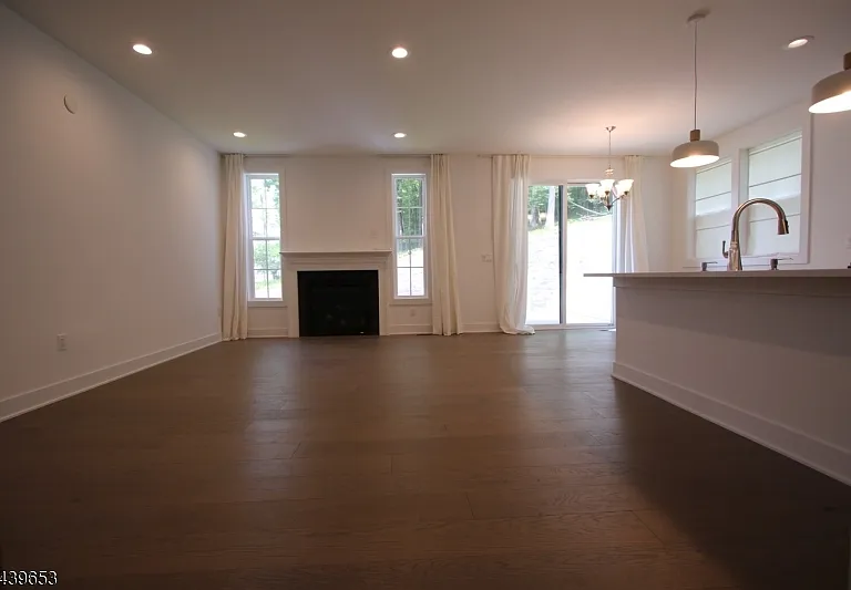 1 Swenson St — Photo 5