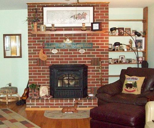 Family Rm w Quadrafire Mount Vernon Pellet Stv