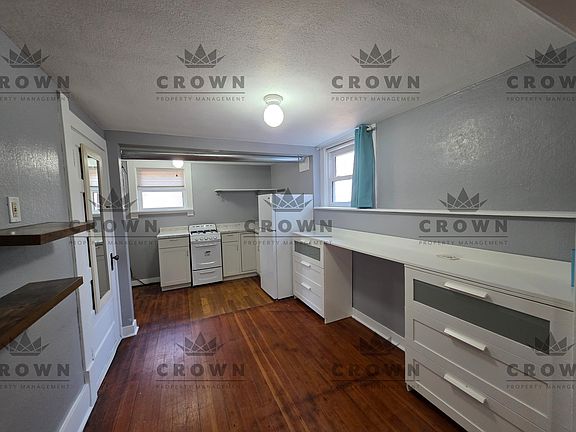 3rd image of 1000 W 29th St #B