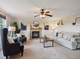 236 Butternut Cir, Carver, MN 55315