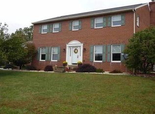3373 Overview Dr, York, PA 17406