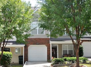 16724 Timber Crossing Rd, Charlotte, NC 28213