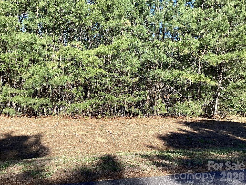 1st image of 307 Twin Cove Dr #125