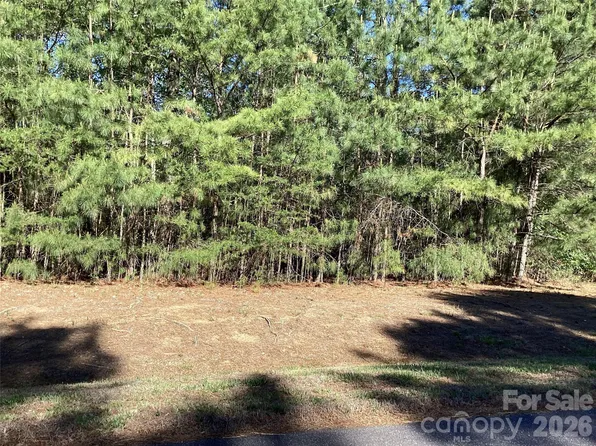 307 Twin Cove Dr #125, Connelly Springs, NC 28612