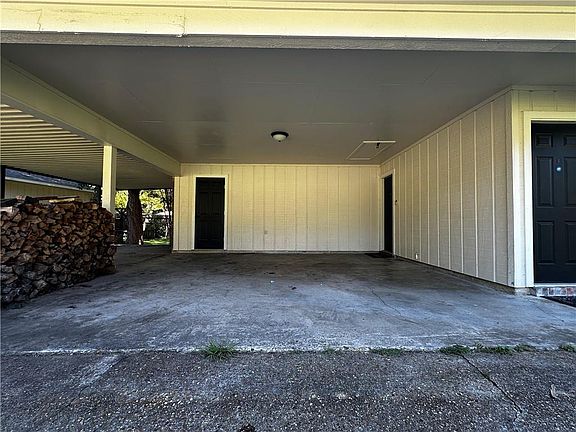 4th image of 124 Huntington Dr