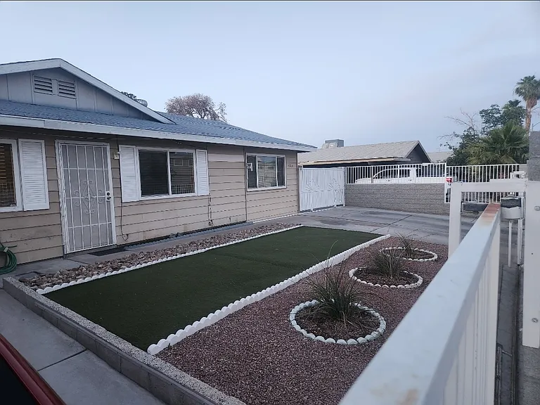 4814 E Harmon Ave — Photo 4