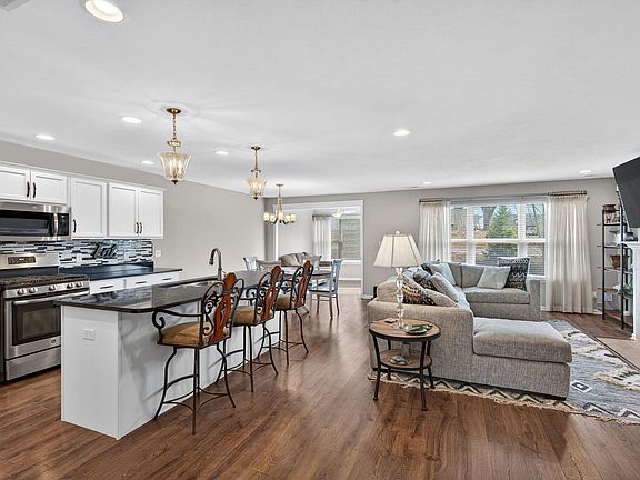 4th image of 2310 Hudson Rd