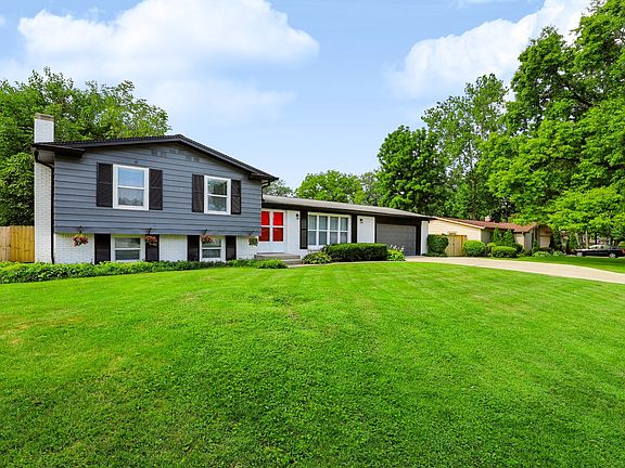 3rd image of 441 Ash Dr