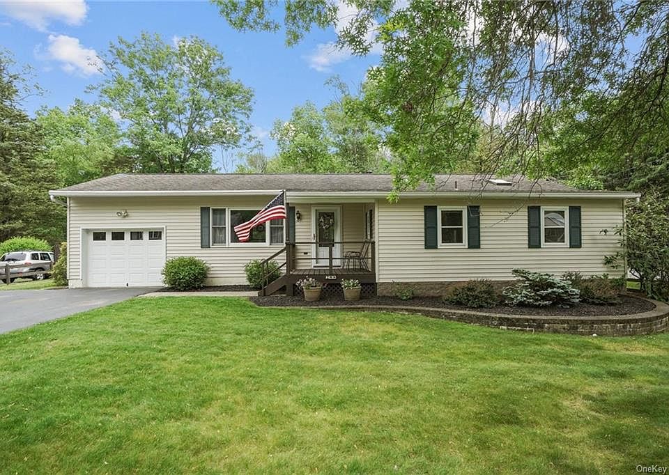 24 Tamarack Hill Drive, Poughkeepsie, NY 12603 Zillow