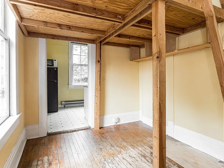 938 Fortwood St #2 — Photo 11