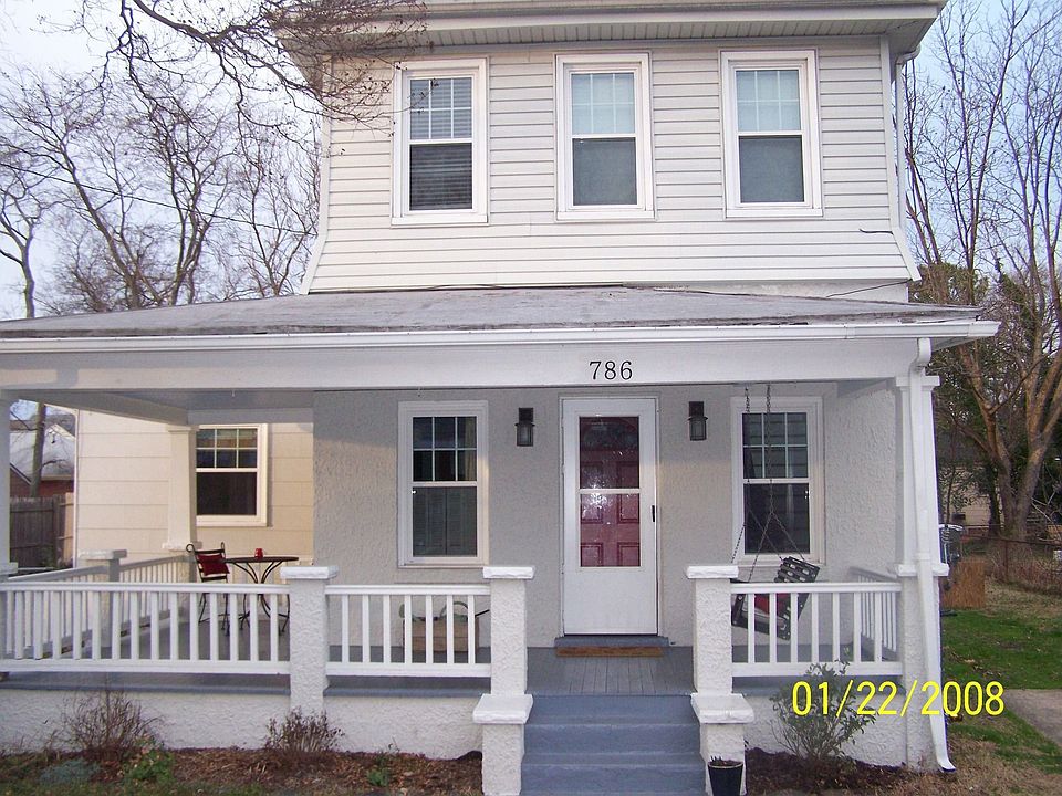 1st image of 786 W 51st St