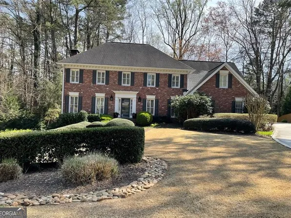 1845 Redbourne Dr, Sandy Springs, GA 30350